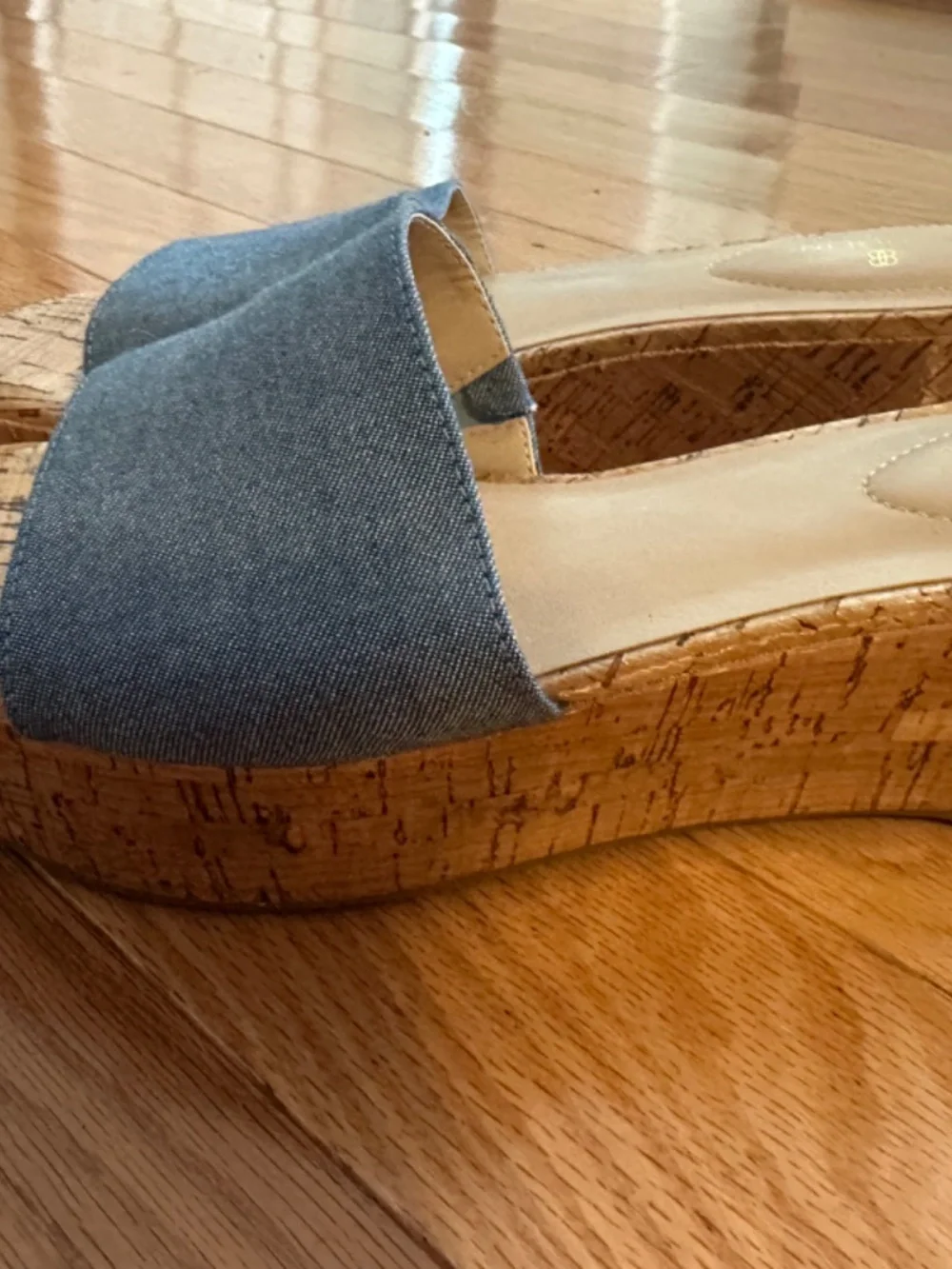 Bandolino Women's platform slides Size 8.5